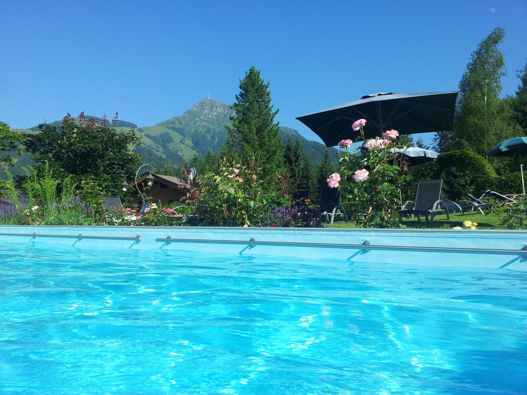 Gartenhotel Rosenhof Bei Kitzbuehel โอแบร์นดอร์ฟ อิน ทิโรล ภายนอก รูปภาพ